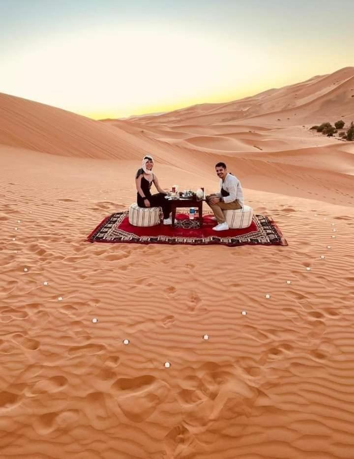 Отель Bivouac Camel Trips Мерзуга Экстерьер фото