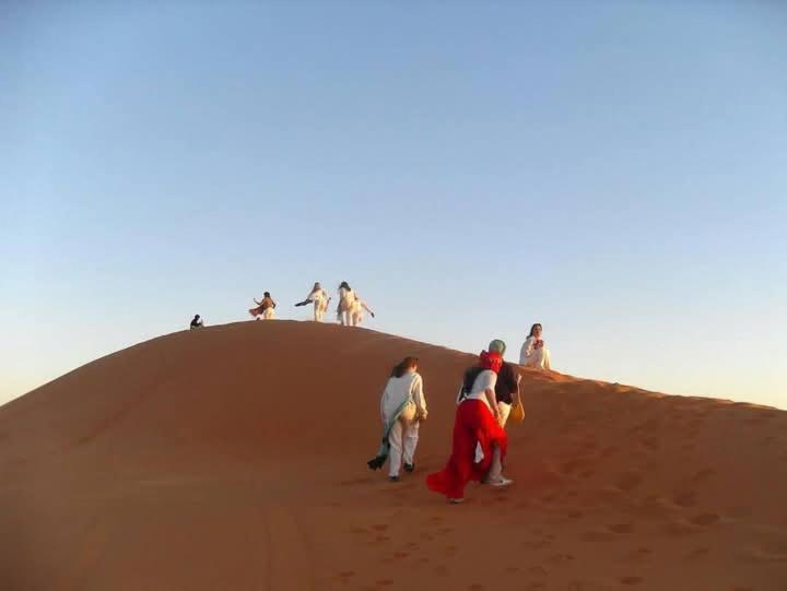 Отель Bivouac Camel Trips Мерзуга Экстерьер фото