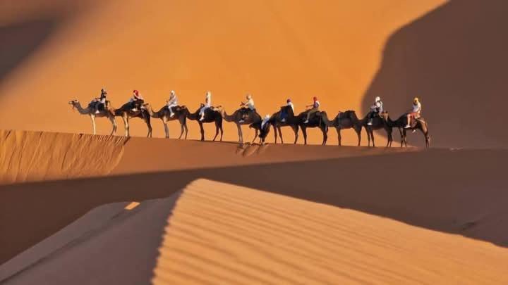 Отель Bivouac Camel Trips Мерзуга Экстерьер фото