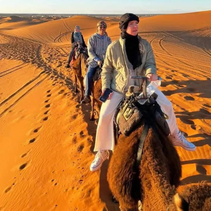 Отель Bivouac Camel Trips Мерзуга Экстерьер фото