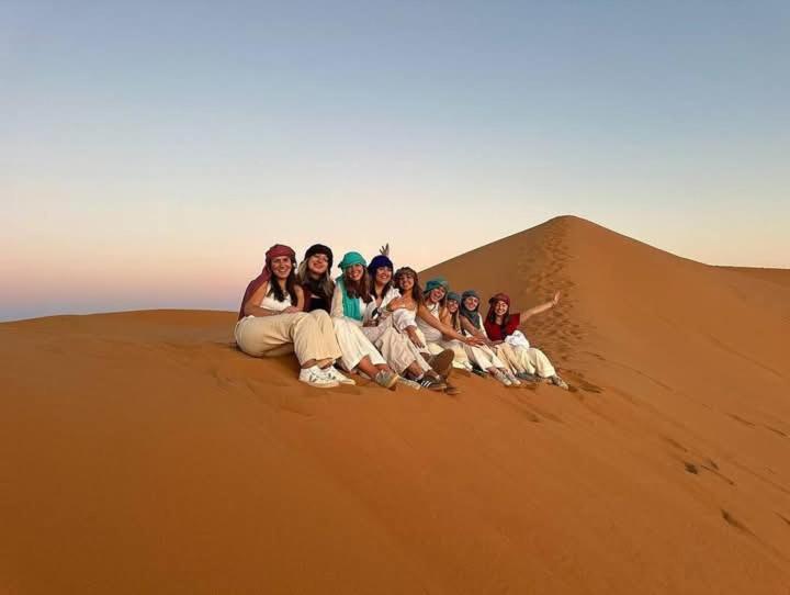 Отель Bivouac Camel Trips Мерзуга Экстерьер фото